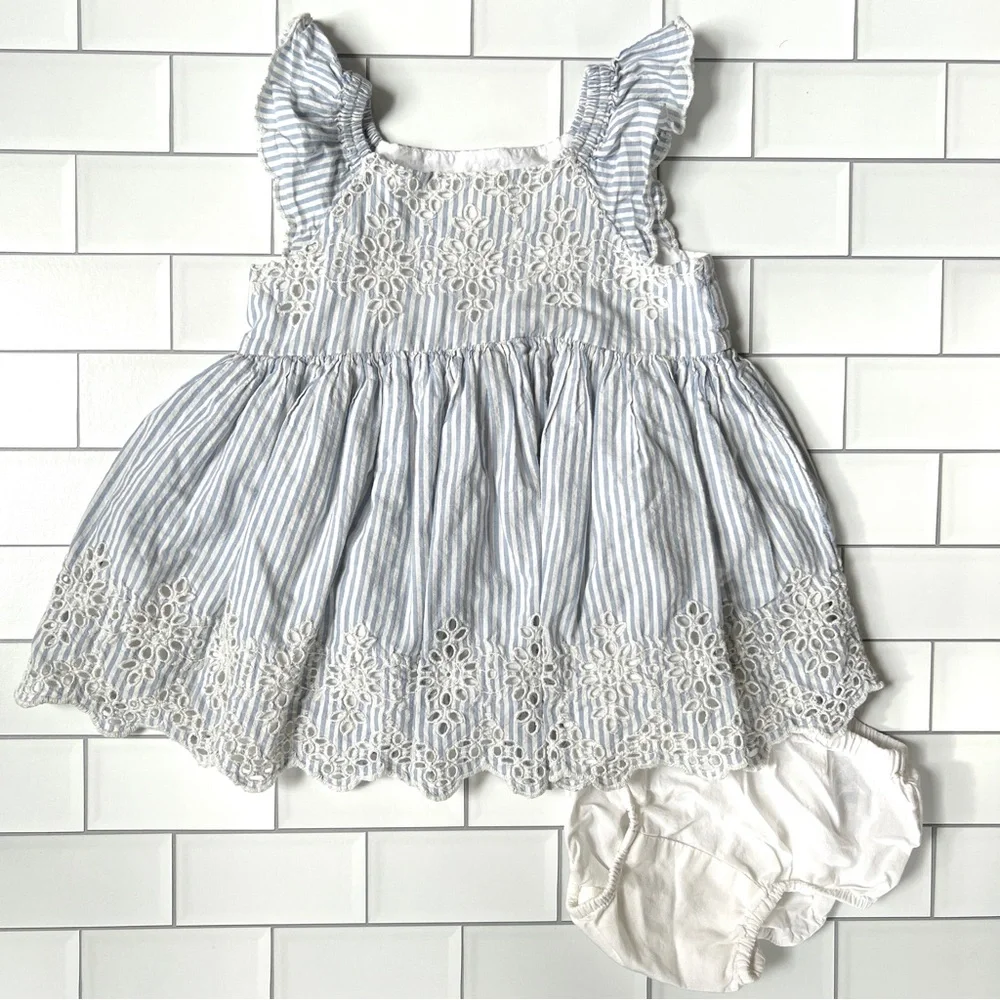 6-12M🩵 GAP Baby Girls Blue White Stripe Eyelet Embroidered Ruffle Sleeve Dress